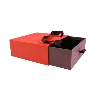 China Custom Biodegradable Plant Cardboard Perfume Paper Drawer Box Gift Packaging for sale