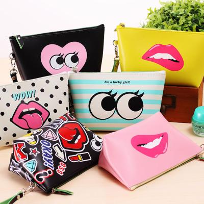 China 2021 Hot Selling Light Weight Small Make Up Bag Cute Cosmetic Bag Pretty Makeup Brush Bag for sale