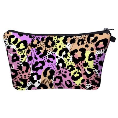 China Light factory leopard wholesale copy new cosmetic bag printing wash and gargle bag and hand makeup bag for sale