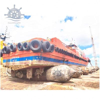 China 1.0m To 24m Barge Mooring Houseboat Docking Rubber Inflatable Boat Launching Marine Airbag for sale