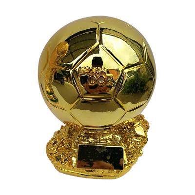 China Custom World Cup Metal Trophy Soccer World Cup Soccer Trophies for sale