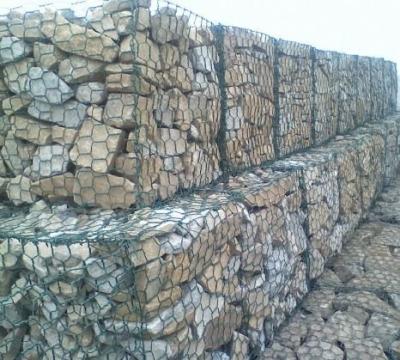 China Alambre galvanizado Mesh Sturdy Woven Baskets de 80*100m m 2m m Gabion en venta