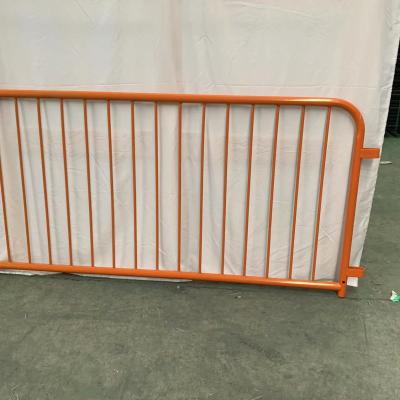 China Durable Metal Queue Barriers Interlocking Hooks Or Pins for sale