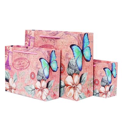 China New Style Butterfly Paper Bag Recyclable European Creative Luxury Handheld Valentine's Day Gift Packaging Paper Bag for sale