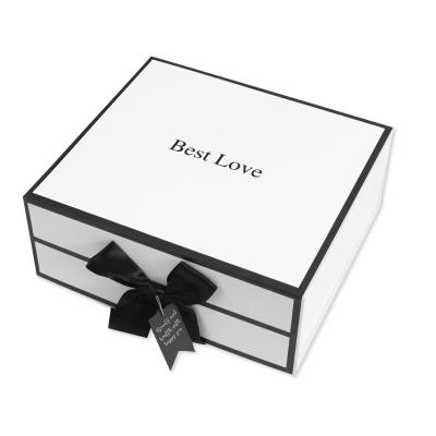 China Recyclable New Arrivals Magnetic Closure Gift Boxes With Magnetic Lid For Gift Shoes Cloths Luxury Gift Box for sale