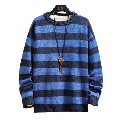 China Autumn winter-black and white stripe men's breathable sweater is loose plus size recreational round collar fat sweater for sale