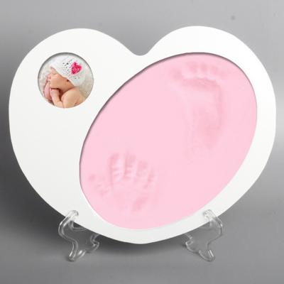 China Wholesale High Quality Morden Best Newborn Baby Keepsake Gift Heart Shape Hand and Footprint Picture Frame for sale