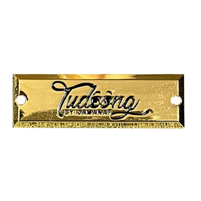 Κίνα High Quality Metal Rectangle Gold Custom Engraved Metal Brand Logo Labels For Handbags Clothing προς πώληση