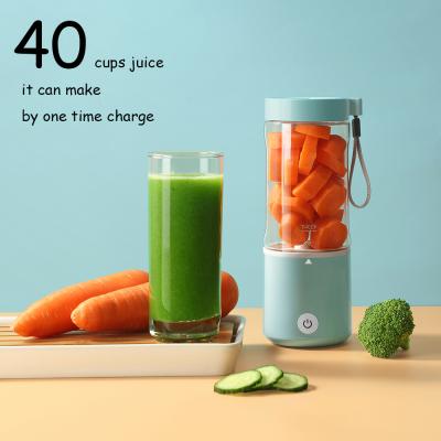 China Factory direct high quality design multifunctional newest rechargeable mini travel portable juicer blender with factory price for sale