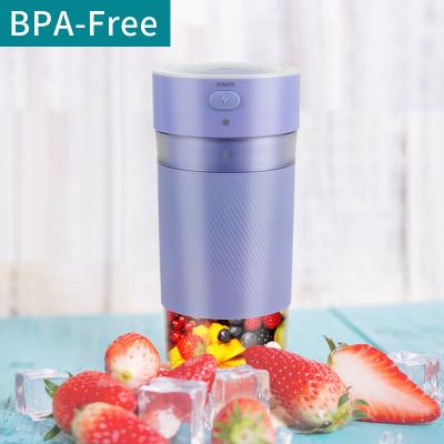 China Plastic Rechargeable Juicer Mini Blenders Car Blender Juice 6 Blades Portable Personal Battery Small Size for sale