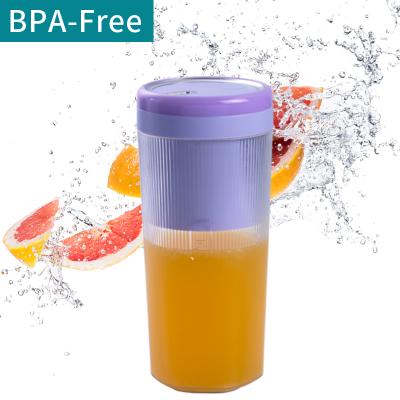 China 2019 Car Personal Size Smoothie Mini Hand Portable USB Rechargeable Blender for sale