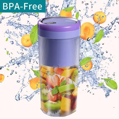 China Car Rechargeable Personal Smoothie Small Fresh Juice Maker Battery Operated Mini Blender Drinking Cup for sale