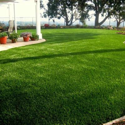 China PP+PE Best Selling Landscaping Outdoor Carpet Natural Artificial Grass For Garden for sale