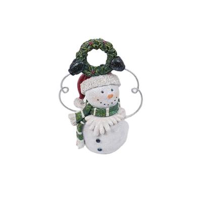 China 2022 Modern Polyresin Christmas Gifts Christmas Decorations Ornaments Snowman Figurines With Scarf for sale