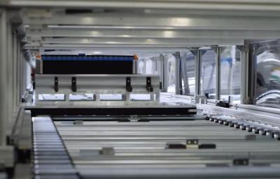 Chine Solution d'automation pour la ligne entière procédé de caisse de batterie de soudure d'émoi de frottement de FSW à vendre