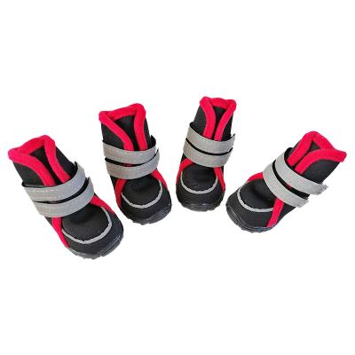 China High Gloss Reflective Strip Viable Wear Comfortable Dog Diving Shoes for sale