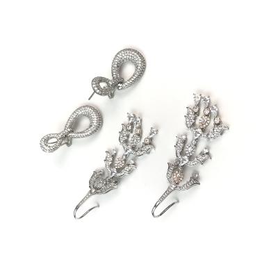 China Latest 2022 New Fashion Women's Fringed Water Drop Earrings 925 Band Silver White Stone Latest for sale