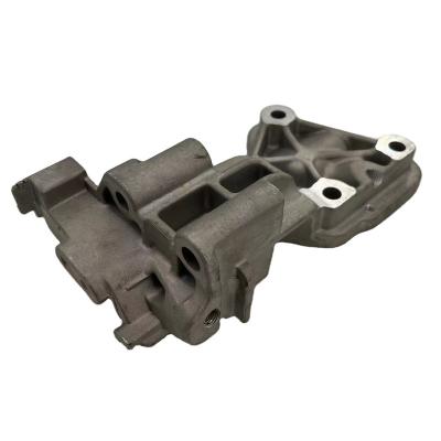 China Car Engine Parts YIQIDA Factory Brand New Engine Mount For Volvo V50/S40 OE 8670393 for sale