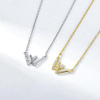 China Hailer CLASSIC Hot Selling 26 Letter Silver Pendant Necklace For Women for sale