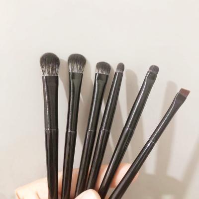 China Beauty Care Makeup Tools Customize Logo Single Eye Definer Brush High Quality Flat Eye Concealer Blending Brush Provide Eye Shadow Brush for sale