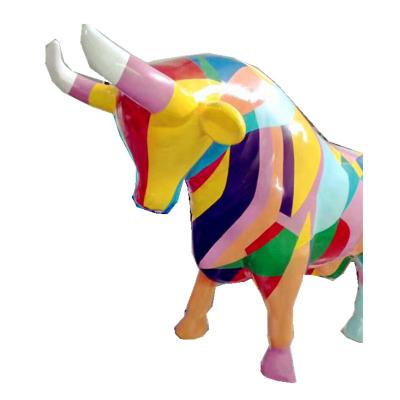 China Europe Color Drawing Life Size Bull Statue For Amusement Park Decoration for sale