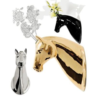 China Easily Assembled Fiberglass Wall Horse Head Planter Flower Animal Planters for sale