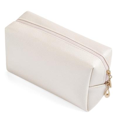 China Airport Essential Accessory PU Leather Cosmetic Bag For Women Girls Minimalism Makeup Bag For Daily Use Toiletry Travel Custom Leather Bag for sale