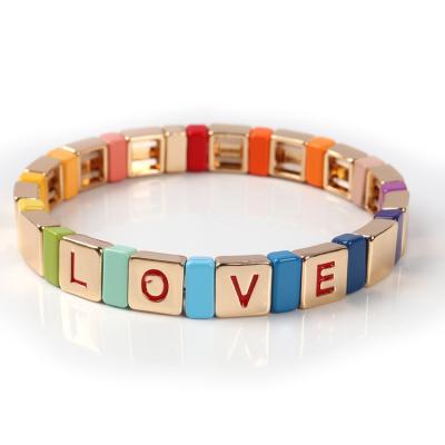 Chine Élastique de bracelet de tuile d'émail de lettre d'amour de couleur d'or pour la partie de plage à vendre