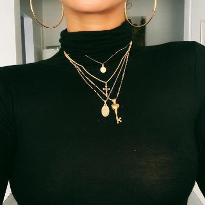 China Vintage INS Hot Sale Fashion Design High Quality Bohemian Alloy Gold Plated Main Link Chain Pendant Necklace for sale