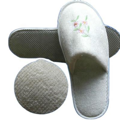 China Hotel hot slippers terry towel product sale embroidery flower exquisite logo Tiankun-043 for sale