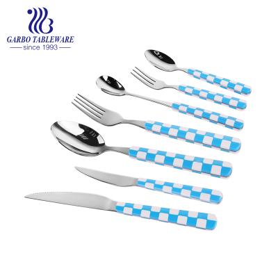 China Sustainable Stainless Steel Cutlery Set With Various Colored Plastic Handle for sale