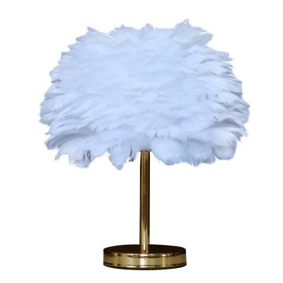 China Modern Nordic Modern Feather Desk Lamp Feather Reading Light For Bedroom Bedside Hotel Room Decorative for sale