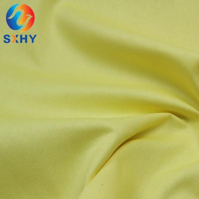 Cina Wholesale Waterproof 80% Polyester And 20% Cotton Poplin 45*45 110*76 Pocketing Lining Fabric For School Uniform in vendita