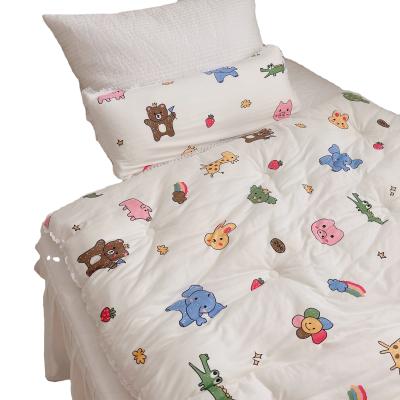 China Best Selling Autumn Winter Printed Soft Baby Anti-Static Comforter for sale