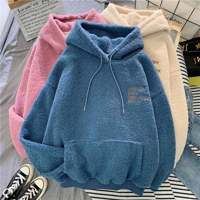 China Anti-wrinkle Women Fall Fashion 2020 Winter Coat Pocket Hoodies Loose Women Shear Flannel Plus Size Pullover Sweatshirt for sale