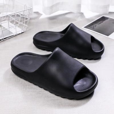 China High Quality Men's Yeezy Slippers Waterproof Slips Shoes House Slippers For Men for sale