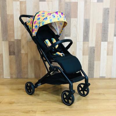 China Brightbebe European Luxury Aluminum Lightweight Polyester Baby Stroller Pram Compact Automatic Folding Easy Foldable for sale