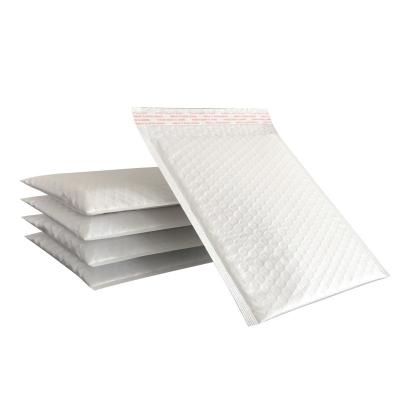 China Low Poly Recyclable MOQ Bubble Mailers Bubble Mailer Envelope Free Sample Mailing Bag For Apparel Shipping for sale