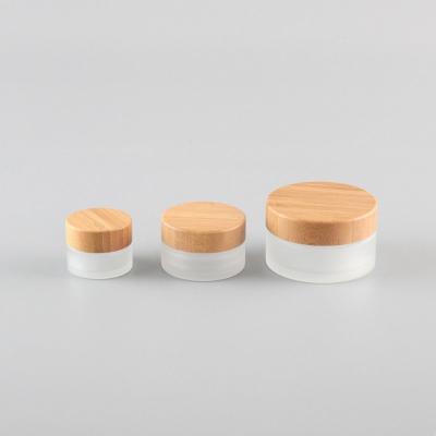 China Non Spill Plastic Cosmetic Cover Bamboo Body Cream Jar 10g 15g 20g for sale