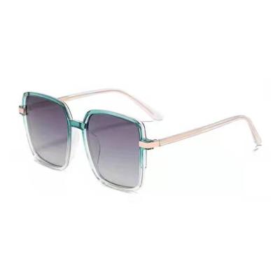 China Fashion Sunglasses Retro Fashion Big Glass Frame For Woman Designer Gradient Shades Oversized Sunglasses for sale