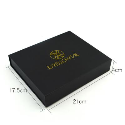 China Recyclable Custom Logo Accept Large Folding Box Magnetic Rigid Gift Box Cardboard Clothing Packaging Box for sale