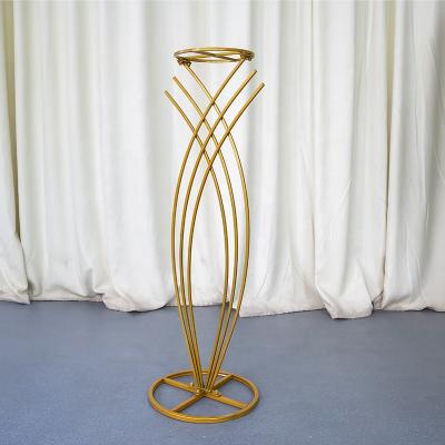 China New Fashional LG20181031-9 Metal Gold Frame Centerpiece Flower Stand For Wedding Decoration Luckygoods Wholesale for sale