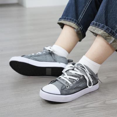 China Lightweight Floating Logo Designers Womens Lightweight Canvas Double Sneaker Empty Gray Sneaker Shoes Display For Men for sale