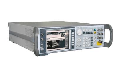 China RF Low Frequency Signal Generator Optional 1Hz ~ 1MHz With Completely Independent Software for sale