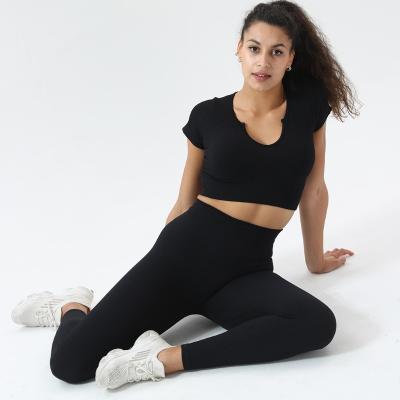 China ATHLETECHILI Breathable Free Shipping Women's Seamless Workout Equipments Yoga 2 Pieces Set Legging Shorts Sleeve Top for sale