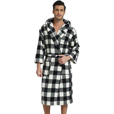 China QUICK DRY Men's Soft Plush Plaid Robe - Soft Breathable Flannel Bathrobe Pocket Warm Hooded Waistband Custom Printed for sale