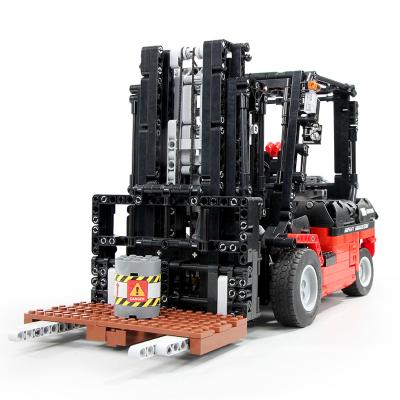 China Toy Mold King 13106 City Engineering RC Vehicles Forklift Mk II Truck Model Building Bricks Set Kid Toys Building Blocks Technique for sale