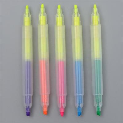 China Promotional Markers & Highlighters manufacture different color double tip highlighter pen 2020 new style hot sales for sale