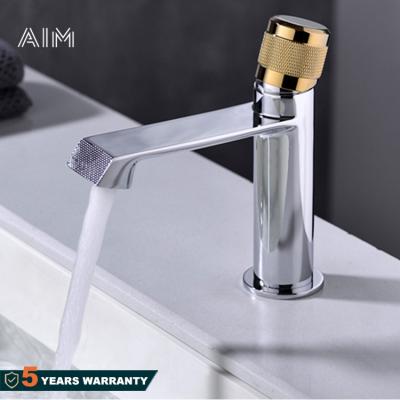 China Metered Cheap Luxury Bathroom Faucets Top Quality OEM ODM Painting Chrome Gold Basin Faucet Sink Brass Water Tap With Zinc Handle for sale