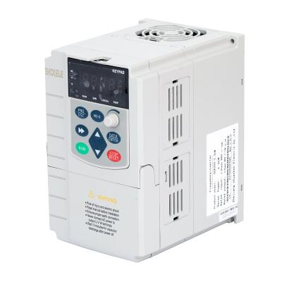 China Manufacturer 1 phase input 3 phase output vfd 5.5KW variable frequency drive / low frequency converter 160x247x177 mm for sale